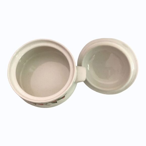 Sheffield Strawberries n Cream Stoneware Lidded Soup Bowl - Picture 6 of 10